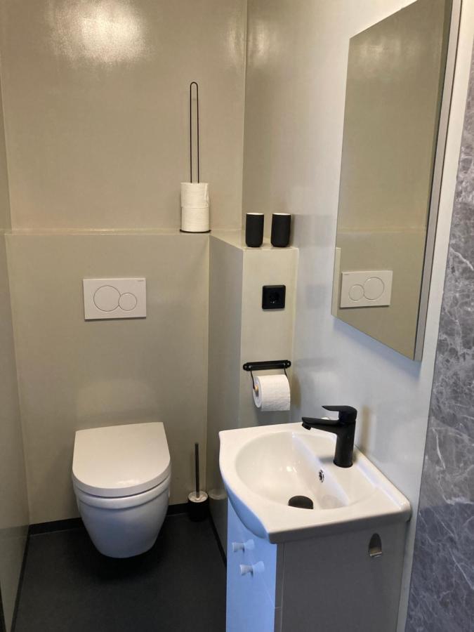 Sheepyhead Apartment Dordrecht Bagian luar foto